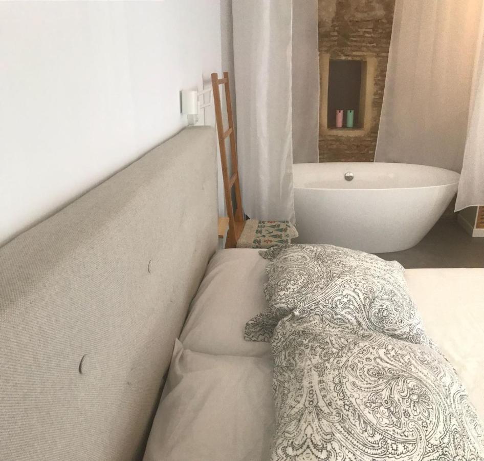 Independiente De 45 M2 Con Banera En Pleno Casco Viejo Apartament *